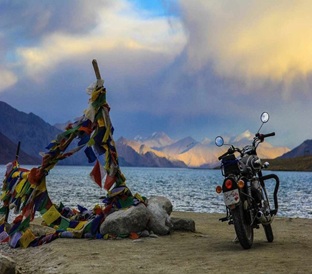 ladakh Pangong Lake 1024x682 1
